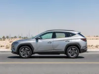 Hyundai Tucson — side
