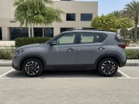 Kia Sonet — side