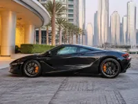 McLaren 720S — الجانب