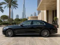 Mercedes-Benz E-класс — сбоку