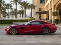 Mercedes-AMG GT — الجانب