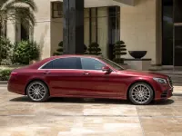 Mercedes-Benz S-Class — الجانب
