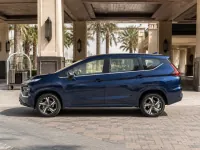 Mitsubishi Xpander — side