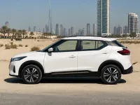 Nissan Kicks — الجانب