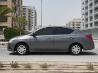 Nissan Sunny — पार्श्व