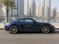 Porsche 718 Cayman — الجانب