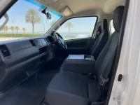 Toyota Hiace — आंतरिक