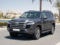 Toyota Land Cruiser — الأمام