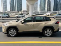 Toyota RAV4 — side