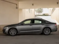 Volkswagen Passat — पार्श्व