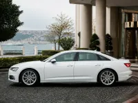 Audi A6 — side