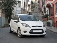 Ford Fiesta — front