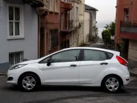 Ford Fiesta — side