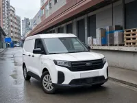 Ford Tourneo Courier — front