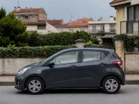 Hyundai i10 — side