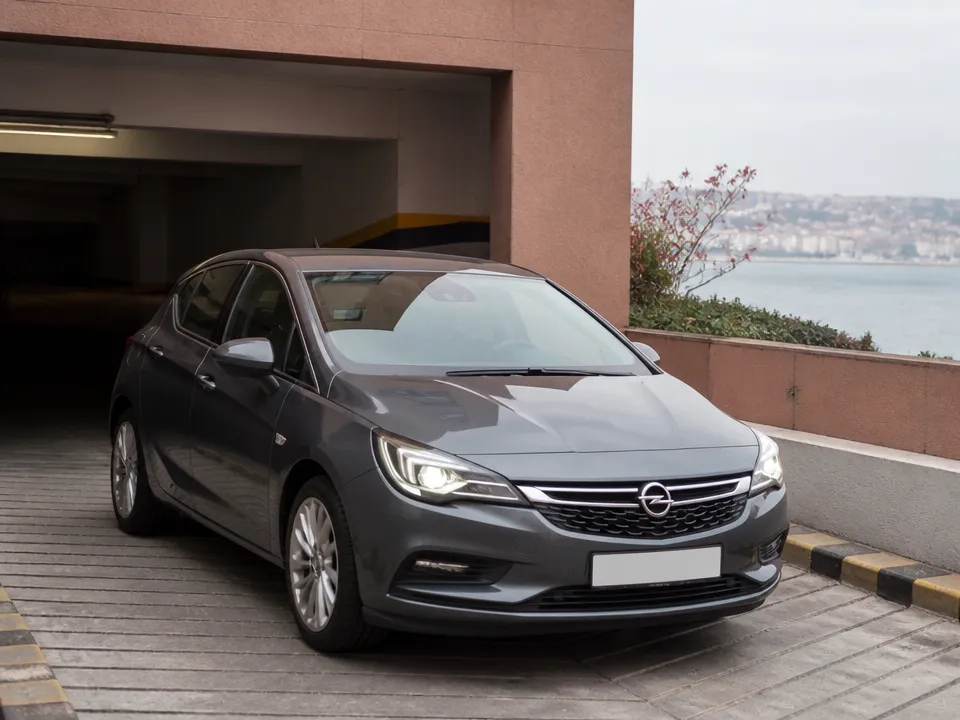 Opel Astra — car rental in Turkey