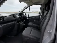 Renault Trafic — interior