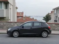 Seat Ibiza — side