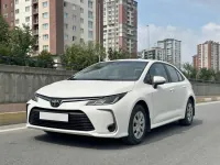 Toyota Corolla — front
