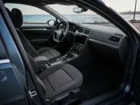 Volkswagen Golf — interior