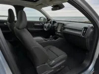 Volvo XC40 — interior