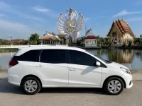 Honda Mobilio — 侧面