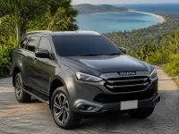Isuzu MU-X — avant