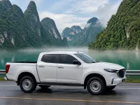 Mazda BT-50 — 侧面