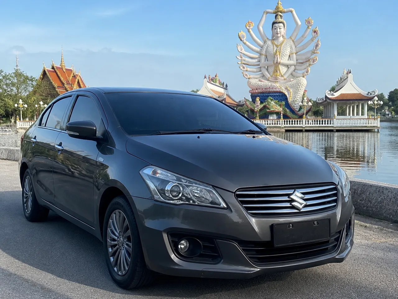 Suzuki Ciaz — спереди