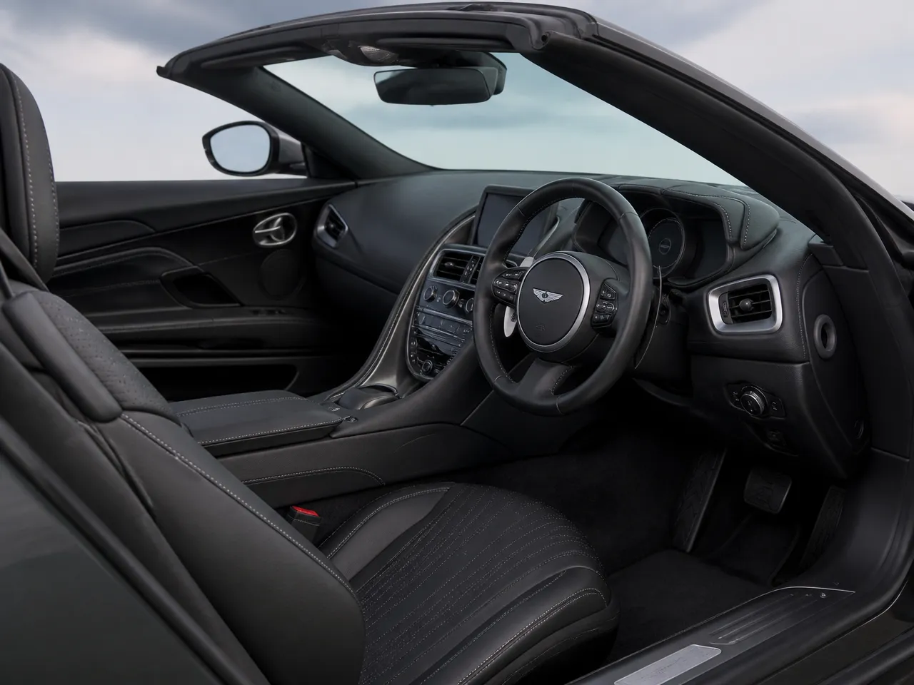 Aston Martin DB11 Volante — Innenraum