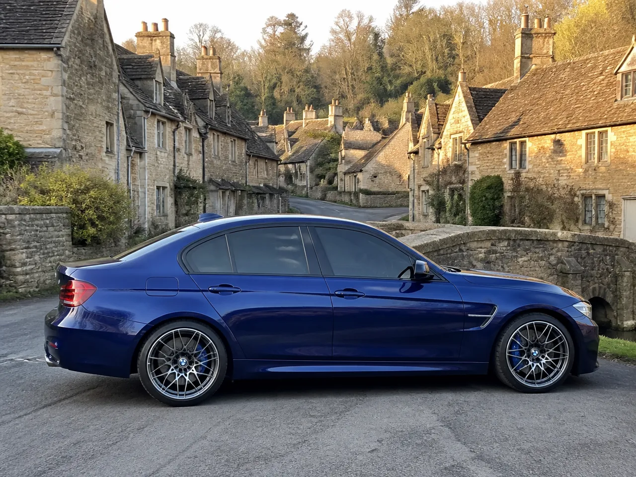 BMW M3 — צד