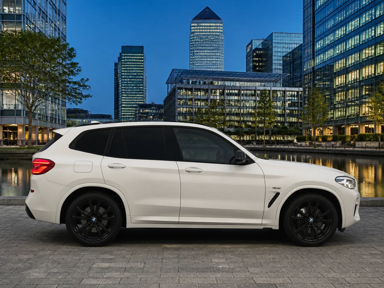 BMW X3 — seitlich