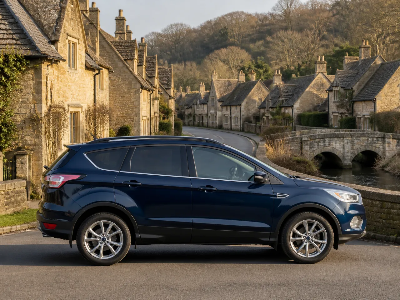 Ford Kuga — laterale