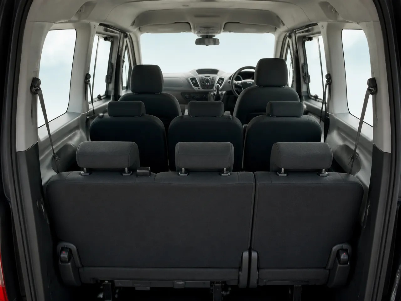 Ford Transit 12 Seater — салон