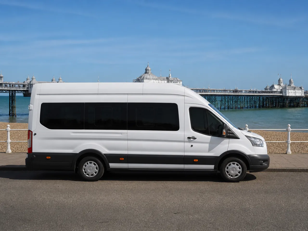Ford Transit 17 Seater — bok