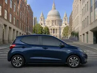 Hyundai i10 — сбоку