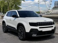 Jeep Avenger — frente