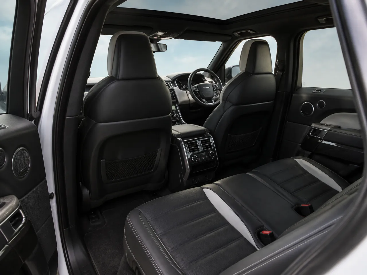 Land Rover Range Rover Sport SVR — intérieur