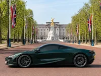 McLaren 720S — yan