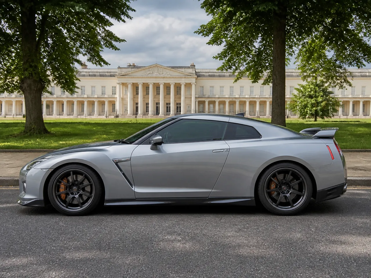 Nissan GT-R — profil