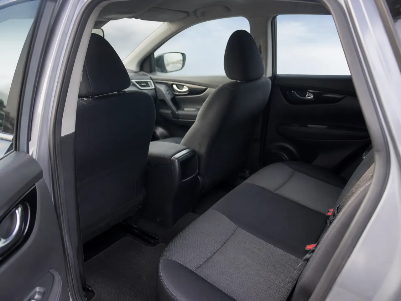 Nissan Qashqai — intérieur