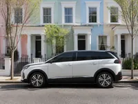 Peugeot 5008 — laterale