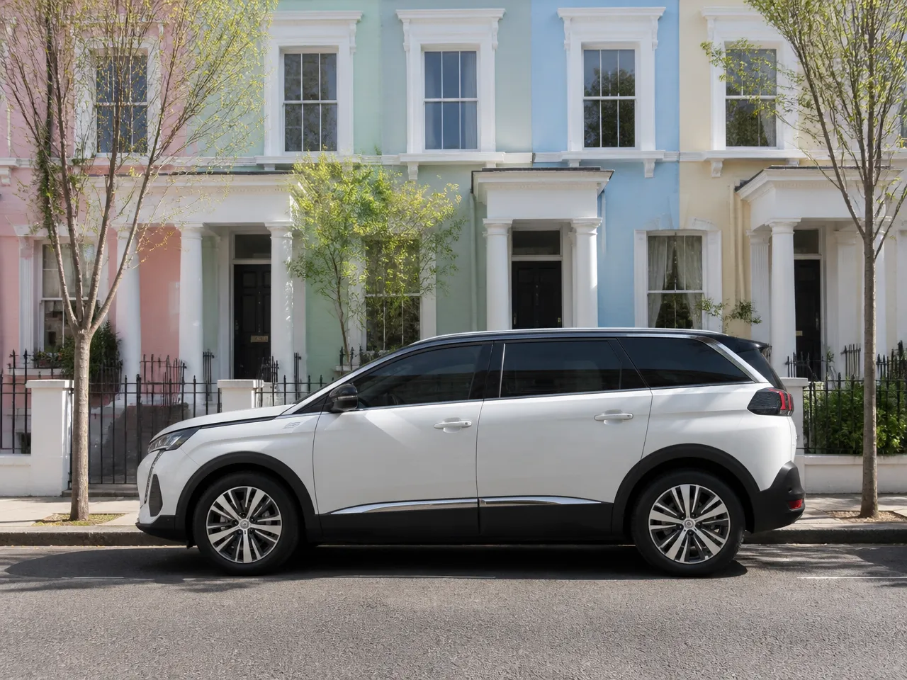 Peugeot 5008 — laterale
