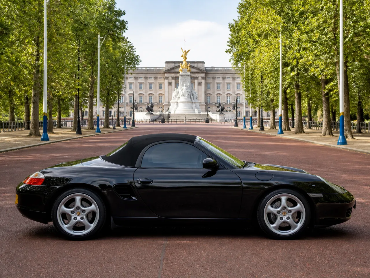 Porsche Boxster — side