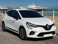 Renault Clio — 正面