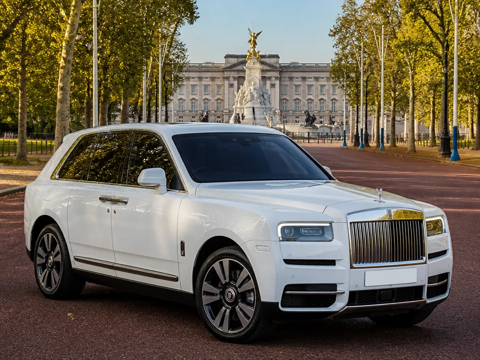 Rolls-Royce Cullinan — car rental in London