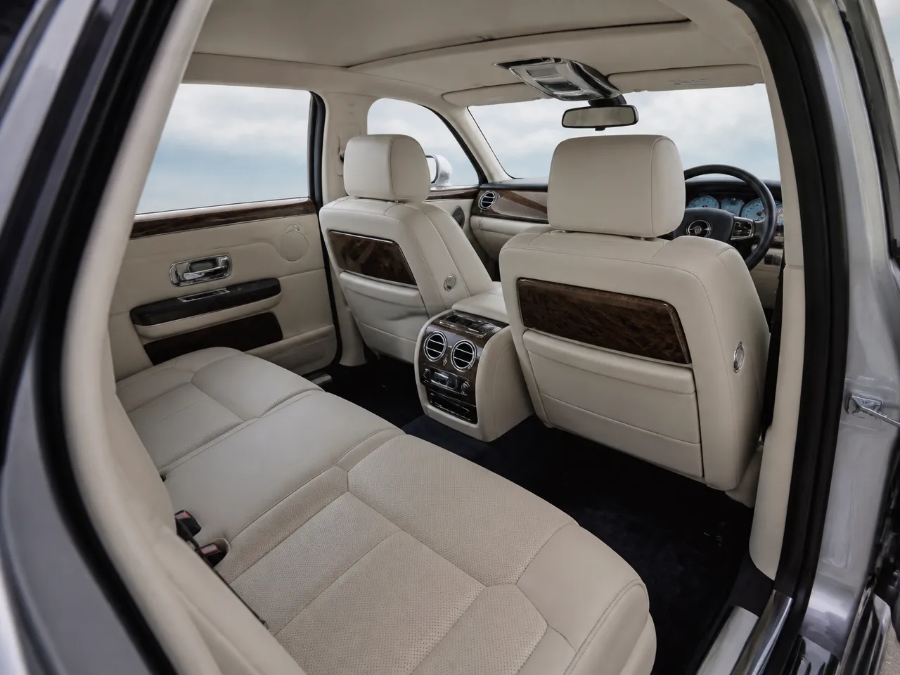 Rolls-Royce Phantom VIII — interni