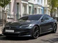 Tesla Model S — voorzijde