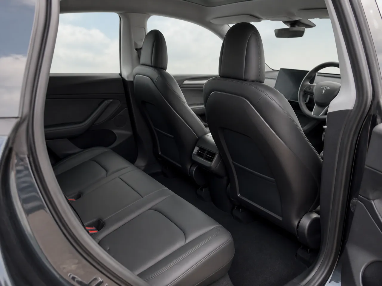 Tesla Model Y — interieur