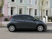 Toyota Aygo — side